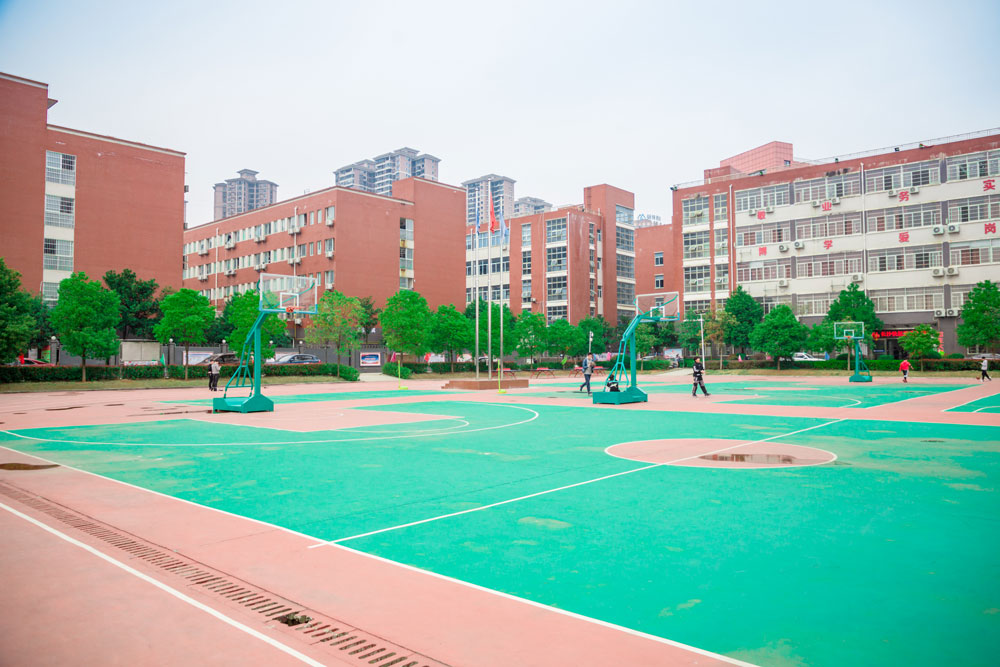 长沙铁航校园操场